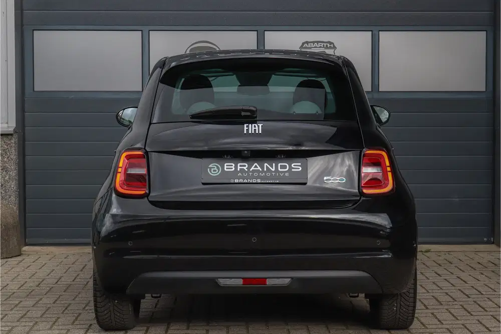 Fiat 500e La Prima 42 kWh 1e eig Vol opties 118pk Ga uit 2022, foto 8