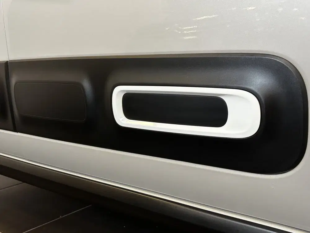 Citroën C3 PT 82 Shine 17" uit 2022, foto 5