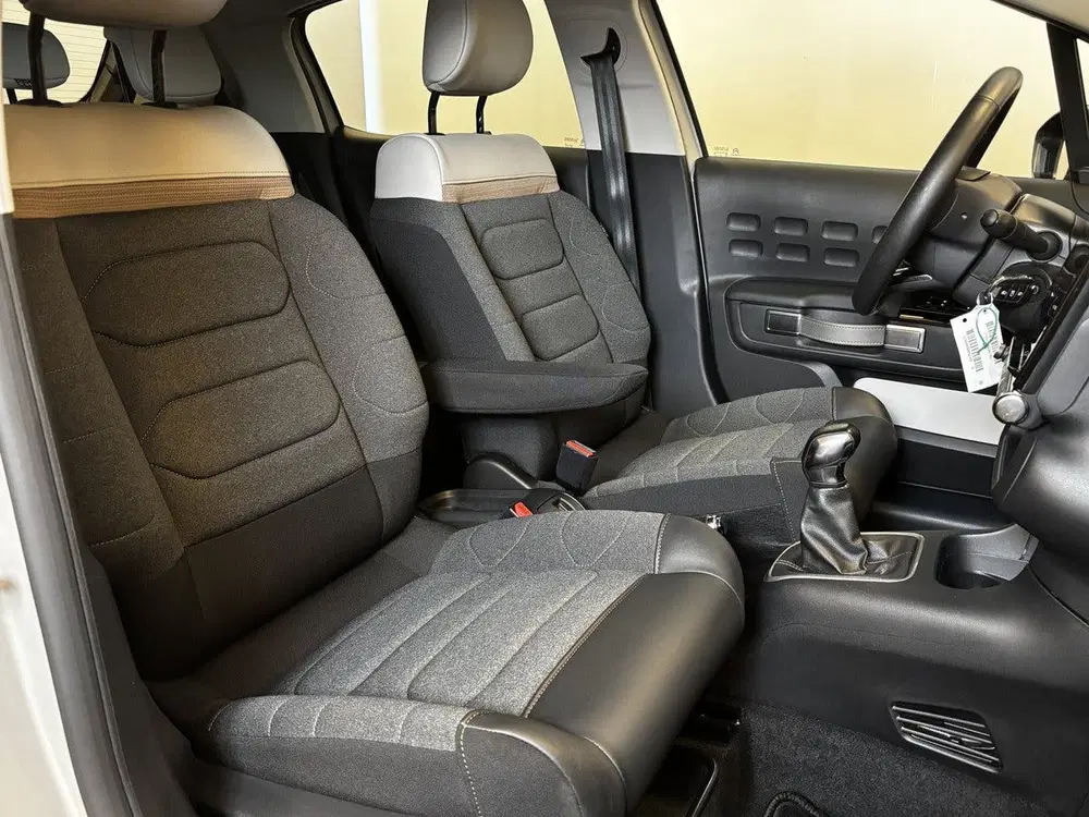Citroën C3 PT 82 Shine 17" uit 2022, foto 7