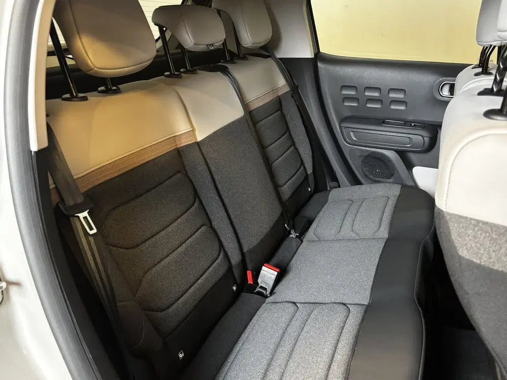 Citroën C3 PT 82 Shine 17" uit 2022, foto 9