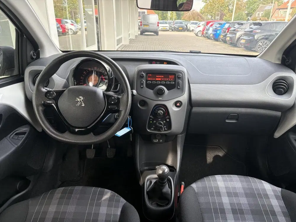 Peugeot 108 1.0 e-VTi Active 5-drs uit 2019, foto 5