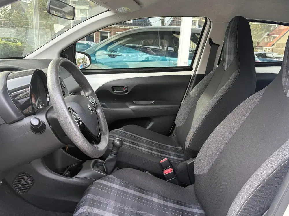 Peugeot 108 1.0 e-VTi Active 5-drs uit 2019, foto 7