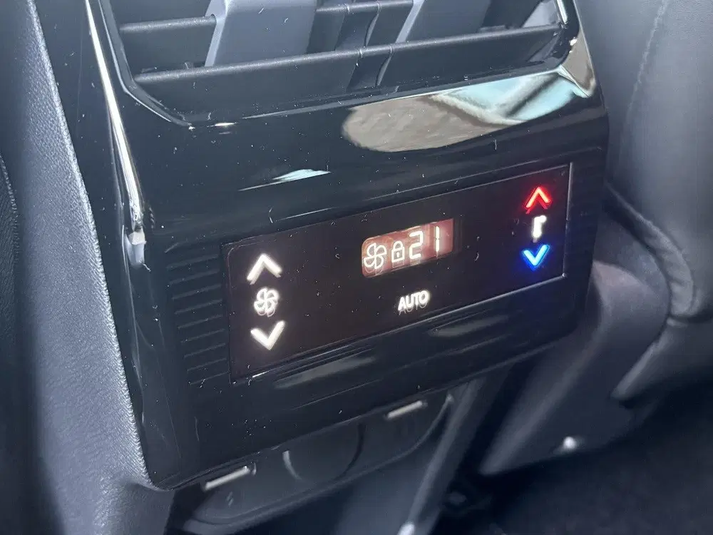 Peugeot 5008 GT Hybrid 145pk e-DCS6 uit 2026, foto 12