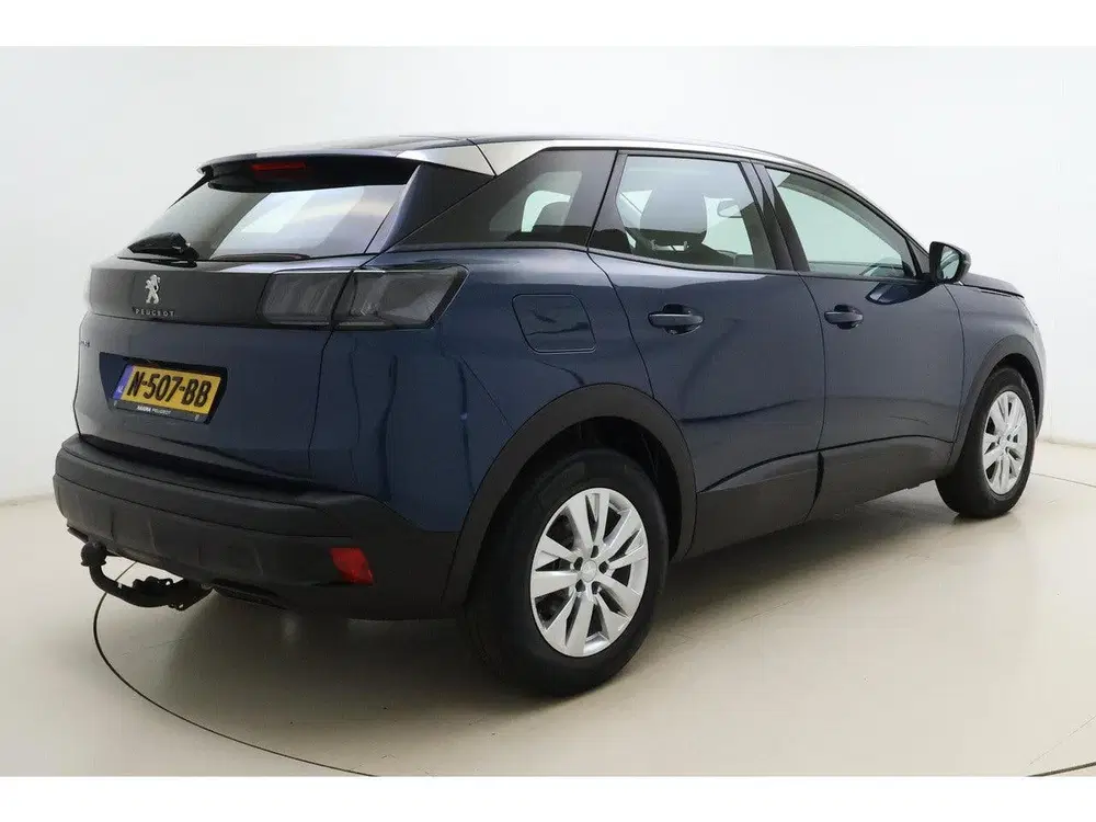 Peugeot 3008 1.2 PureTech Active Pack uit 2021, foto 2