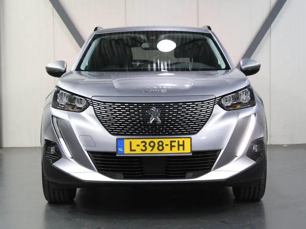 Peugeot 2008 EV Blue Lease Allure 50 kWh 136PK uit 2021, foto 5