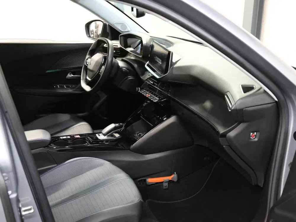 Peugeot 2008 EV Blue Lease Allure 50 kWh 136PK uit 2021, foto 9