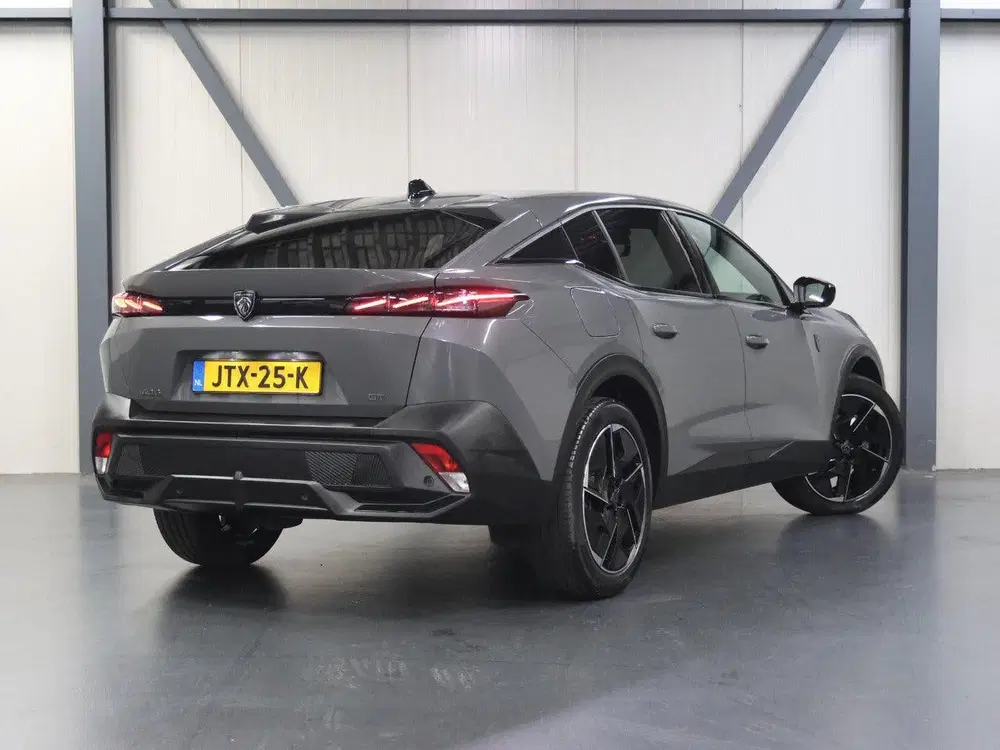 Peugeot 408 1.2 Hybrid 145PK e-DCS6 GT uit 2026, foto 3