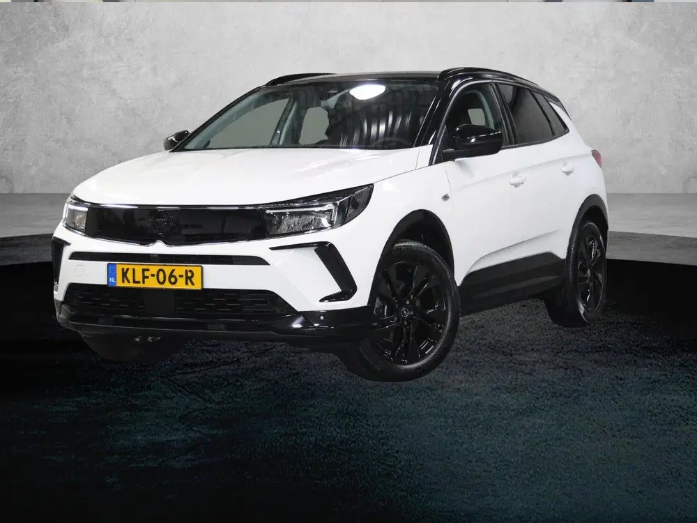 Opel Grandland SUV GS 130 pk Automaat uit 2024