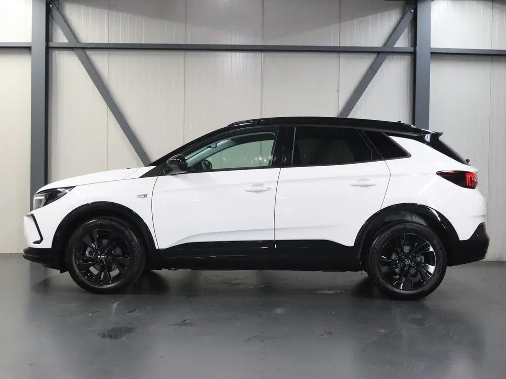 Opel Grandland SUV GS 130 pk Automaat uit 2024, foto 2