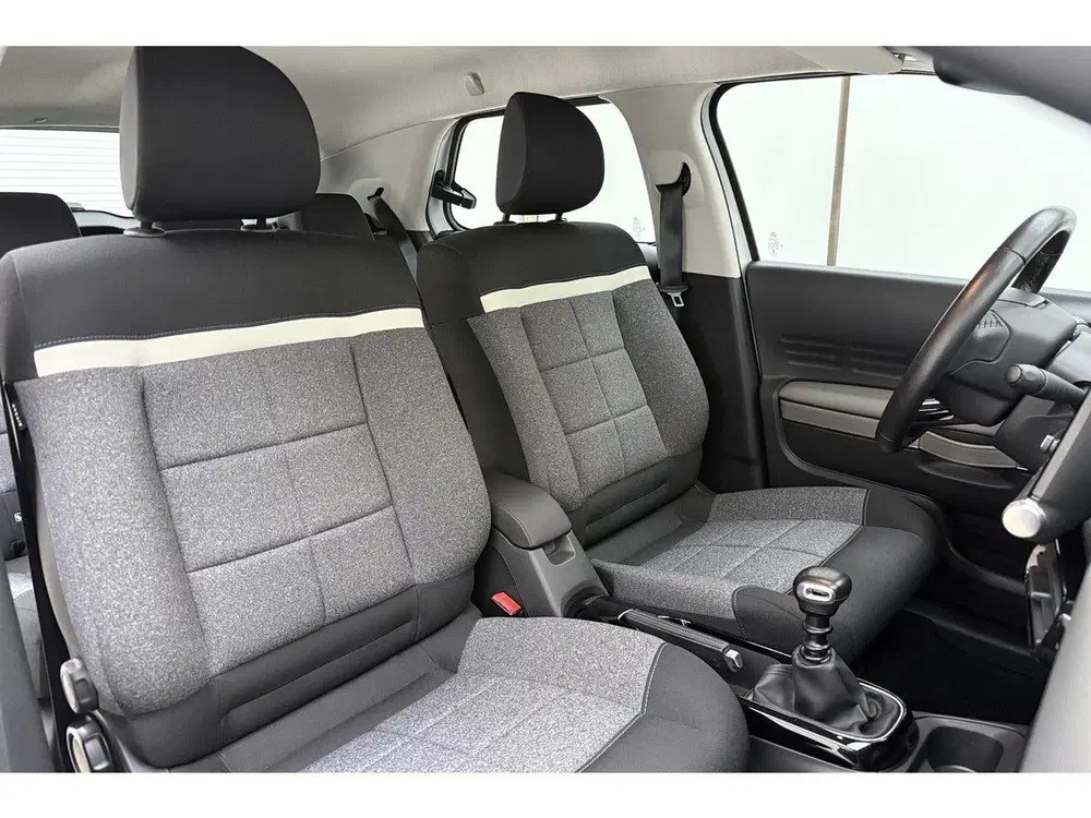 Citroën C4 Cactus 1.2 Turbo Feel 110 Pk uit 2019, foto 11
