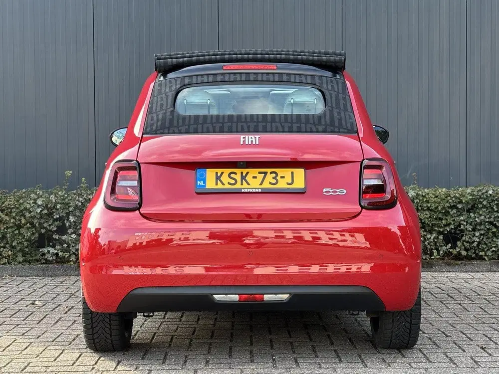 Fiat 500e La Prima 42 kWh Cabrio uit 2024, foto 6