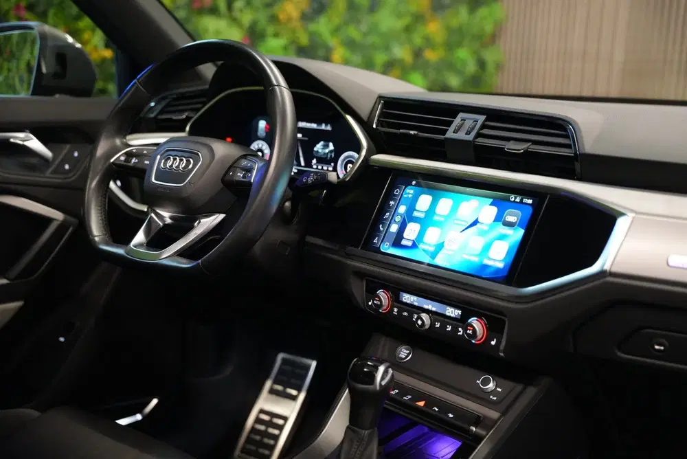 Audi Q3 45 TFSI quattro S Line edition one uit 2019, foto 4