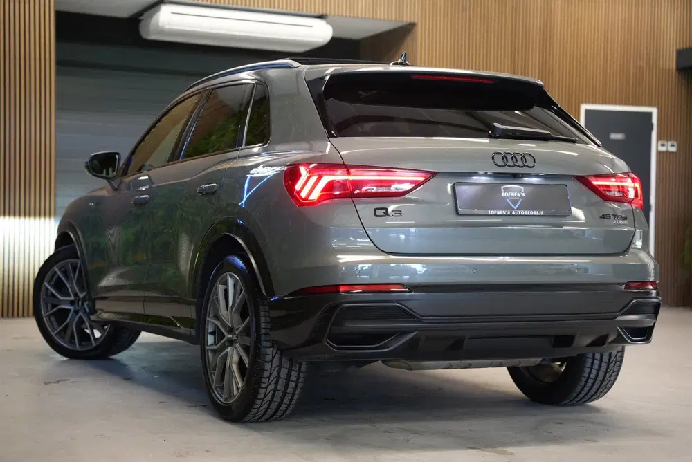 Audi Q3 45 TFSI quattro S Line edition one uit 2019, foto 6