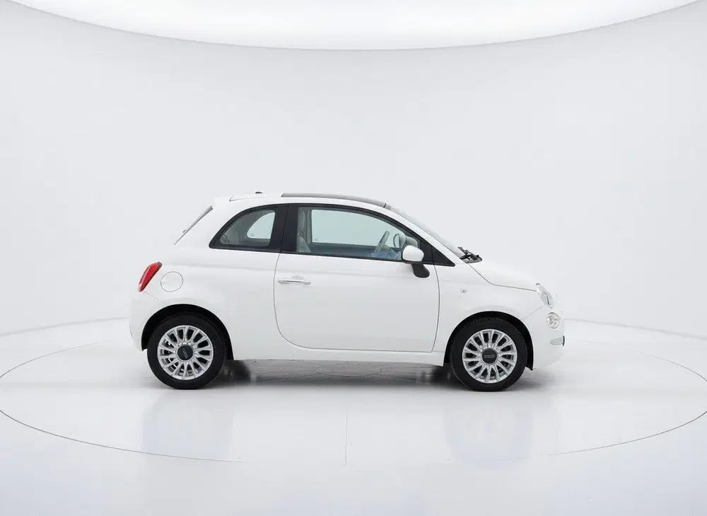 Fiat 500 1.0 Hybrid Lounge LAGE KM STAND CRUISECONT uit 2021, foto 2