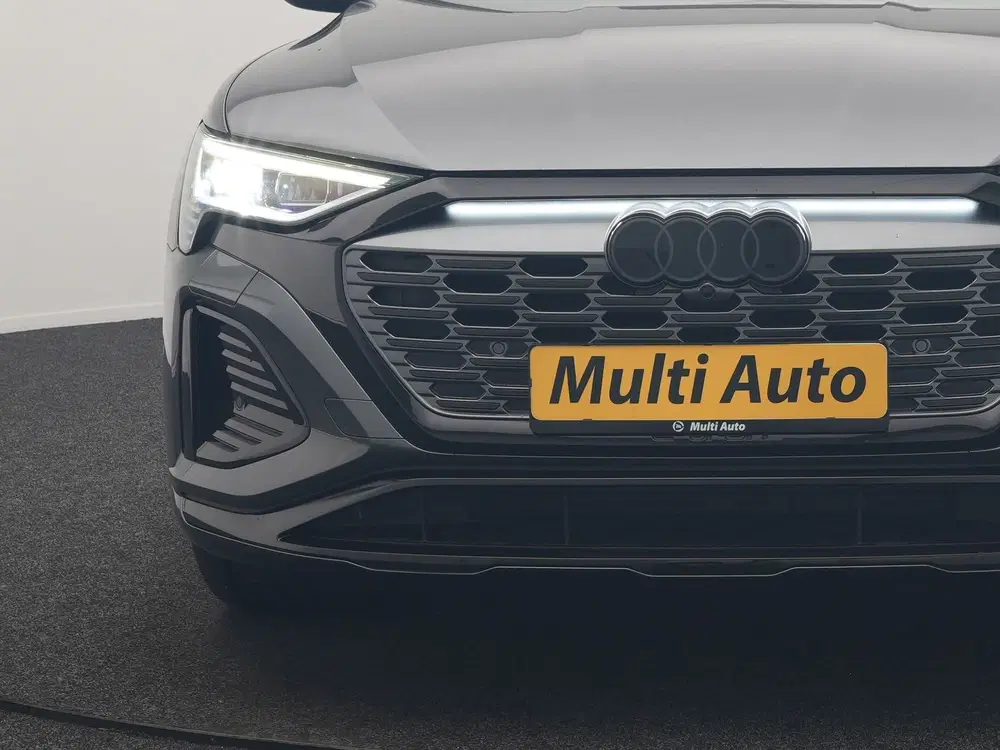 Audi Q8 e-tron 55 quattro S Edition Competition 115 kWh D uit 2023, foto 15