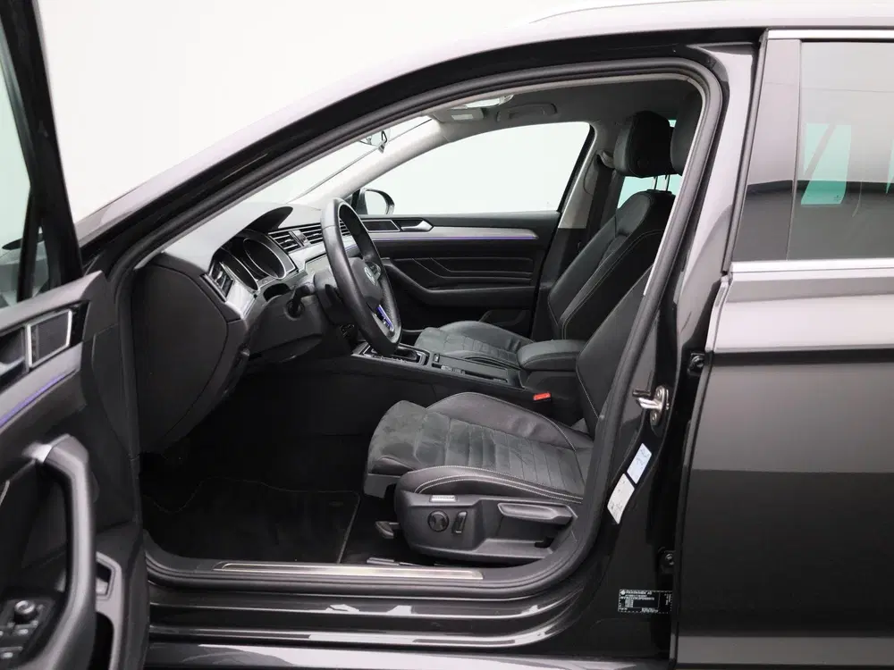 Volkswagen Passat 1.4 TSI DSG6 GTE Business uit 2022, foto 9