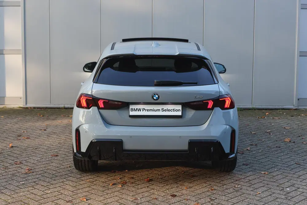 BMW 1-serie 120 M Sport Automaat uit 2026, foto 7