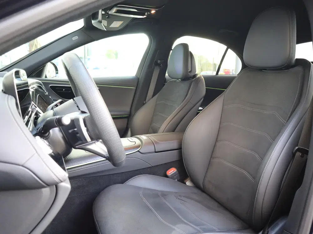 Mercedes-Benz E-Klasse 300 e AMG Line uit 2026, foto 11
