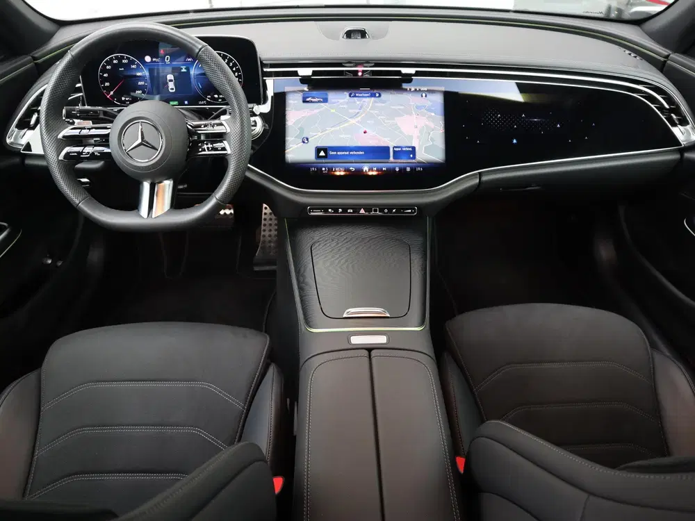 Mercedes-Benz E-Klasse 300 e AMG Line uit 2026, foto 12