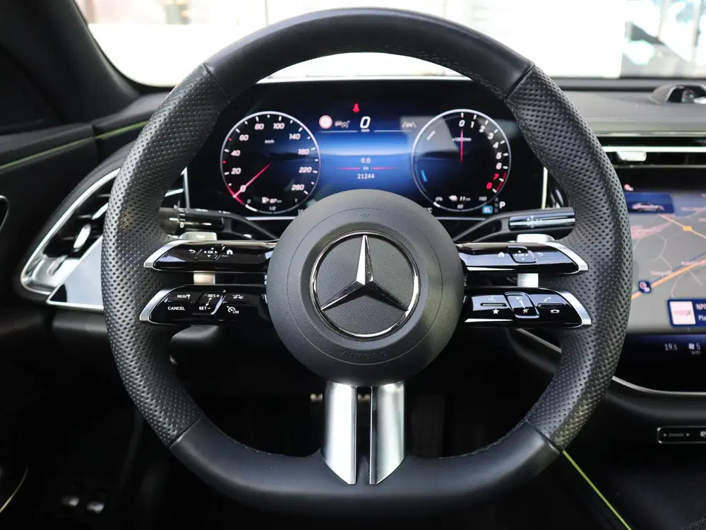 Mercedes-Benz E-Klasse 300 e AMG Line uit 2026, foto 13