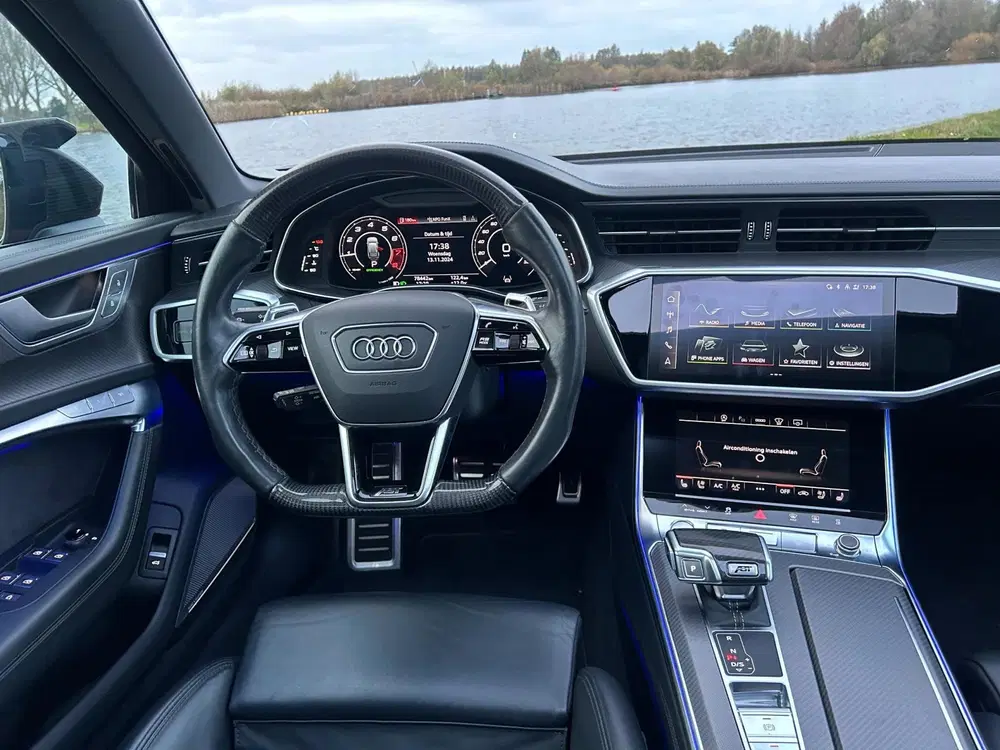 Audi RS6 1 uit 2020, foto 9