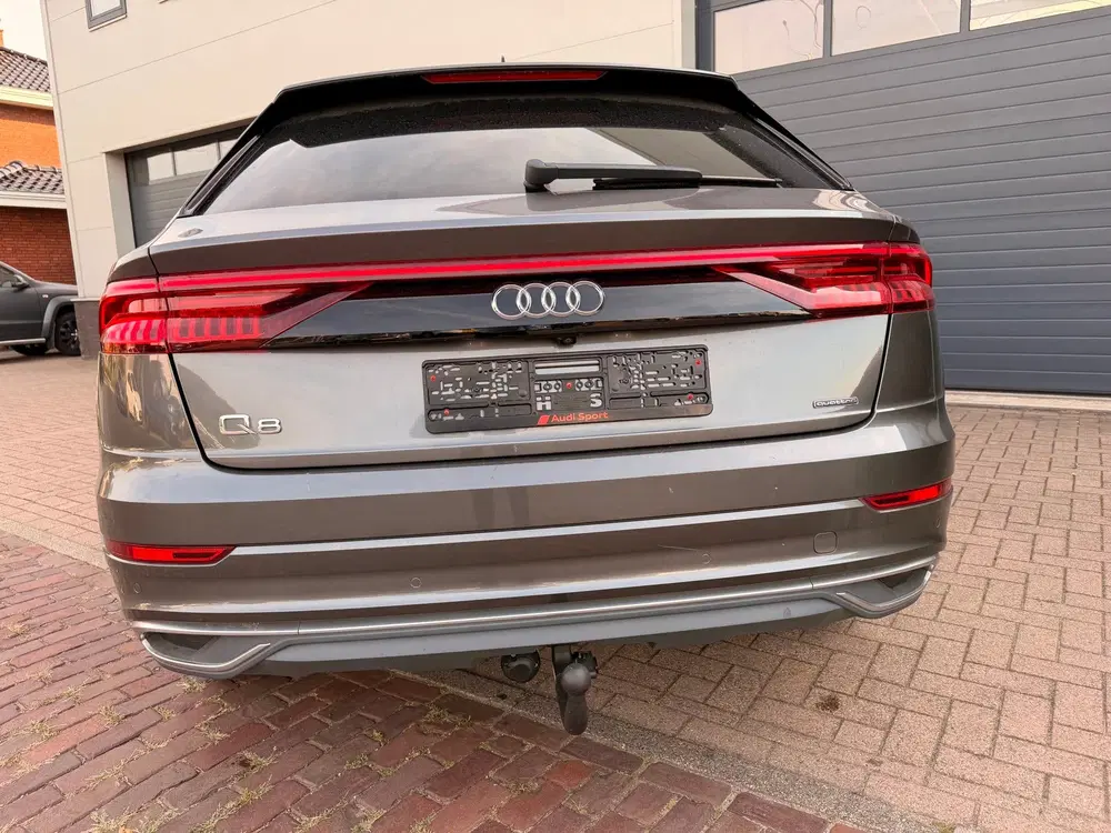 Audi Q8 55 TFSI S Line uit 2019, foto 6
