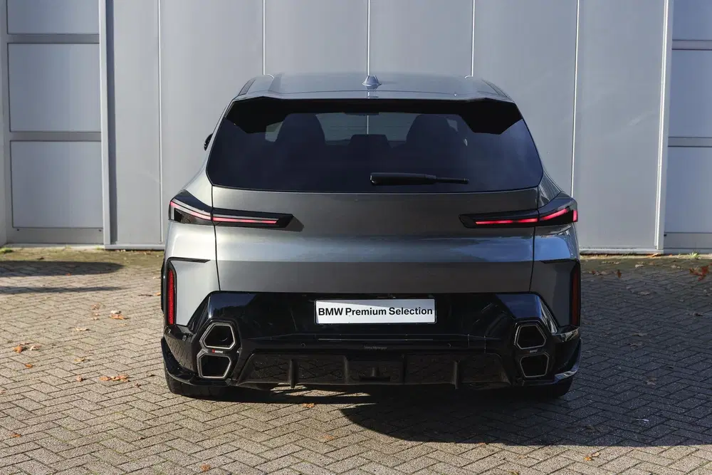BMW XM PHEV uit 2024, foto 7