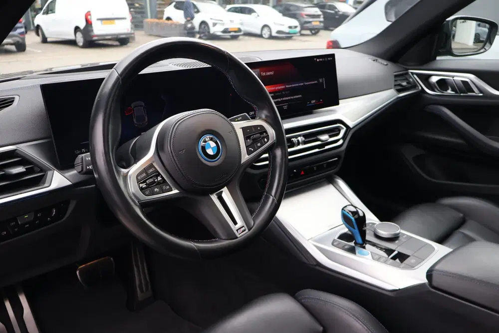 BMW i4 M50 High Executive M Sport uit 2023, foto 13