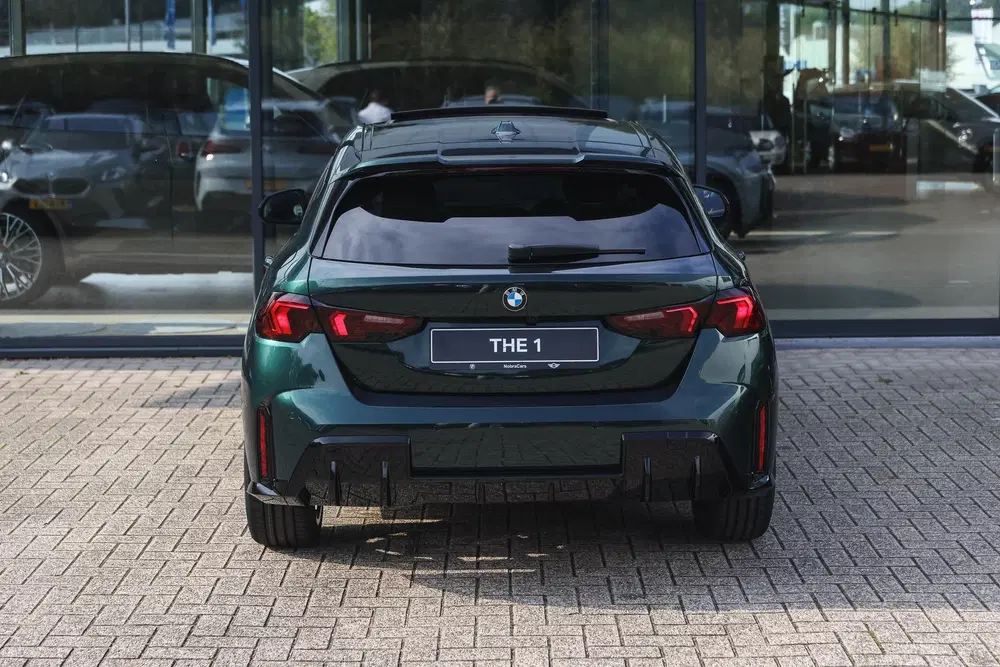 BMW 1-serie 120 M Sport Automaat uit 2026, foto 7