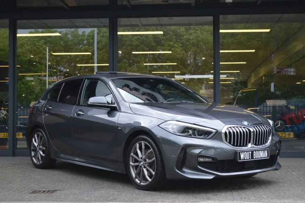BMW 1-serie 118i M-Sport Led Panorama CarPlay Pdc (bj uit 2020, foto 3