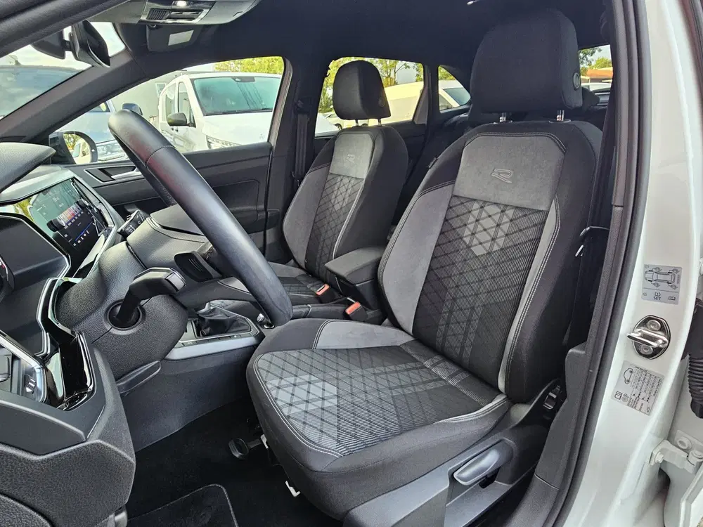 Volkswagen Taigo 1.0 TSI R-Line uit 2022, foto 4