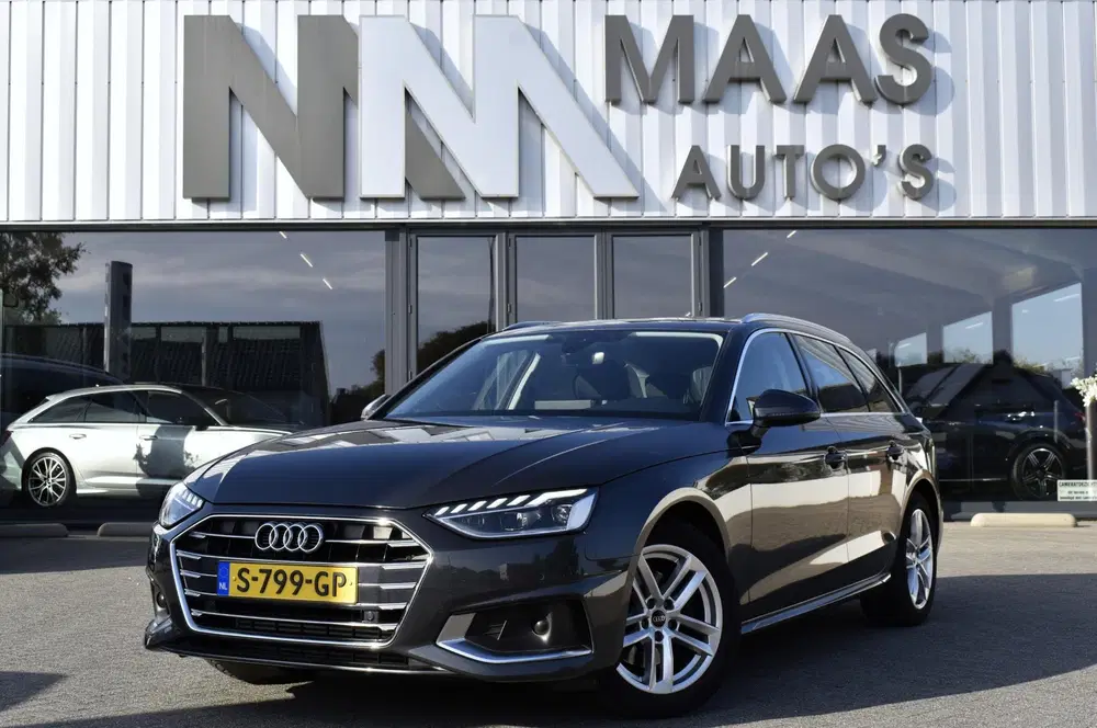 Audi A4 35 TFSI Advanced Edition Carplay NAP uit 2023