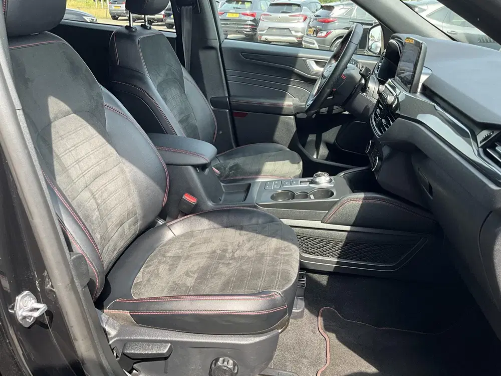 Ford Kuga 2.5 PHEV ST-Line X SOH 87 uit 2023, foto 9