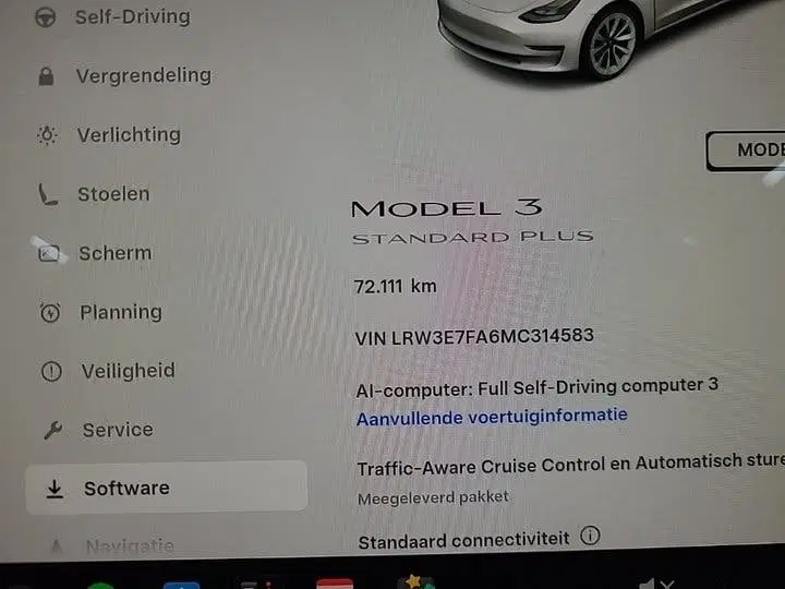 Tesla Model 3 uit 2021, foto 5