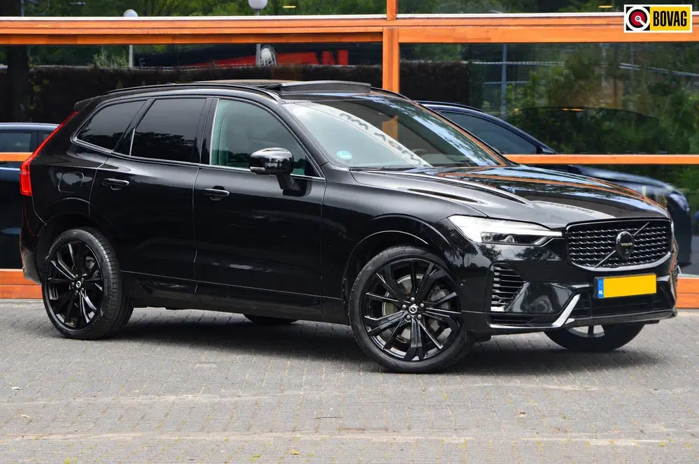 Volvo XC60 T8 Hybride AWD Ultra Black Edition uit 2024