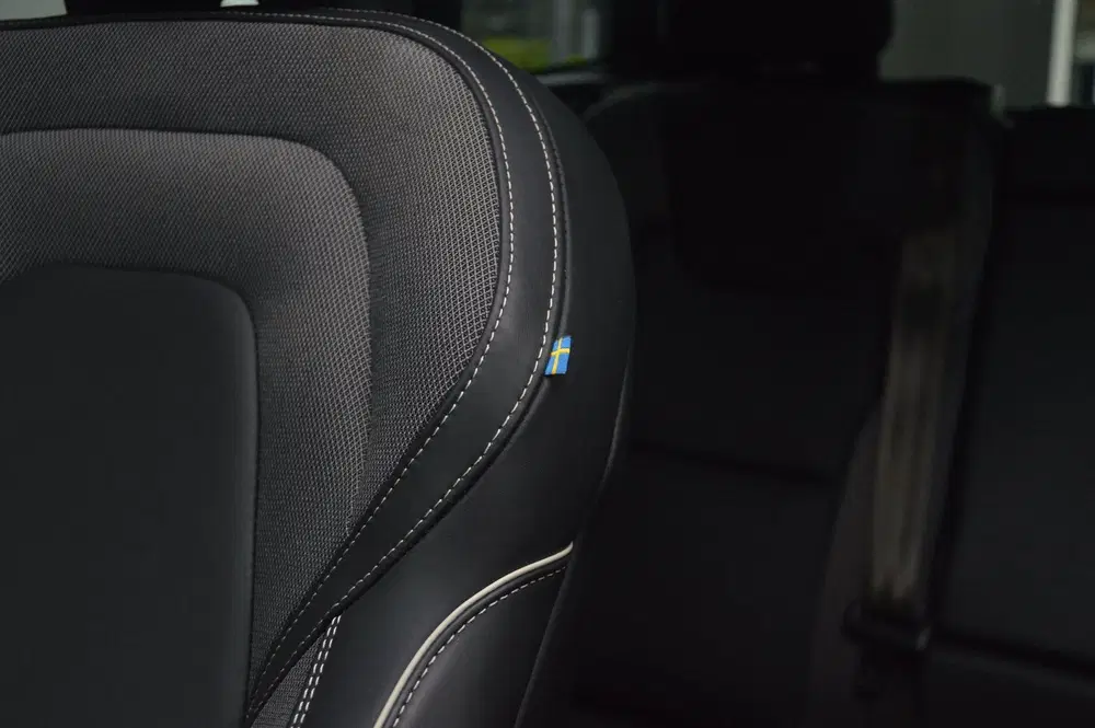 Volvo XC60 T8 Hybride AWD Ultra Black Edition uit 2024, foto 14