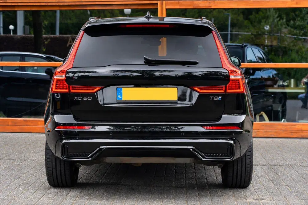 Volvo XC60 T8 Hybride AWD Ultra Black Edition uit 2024, foto 4