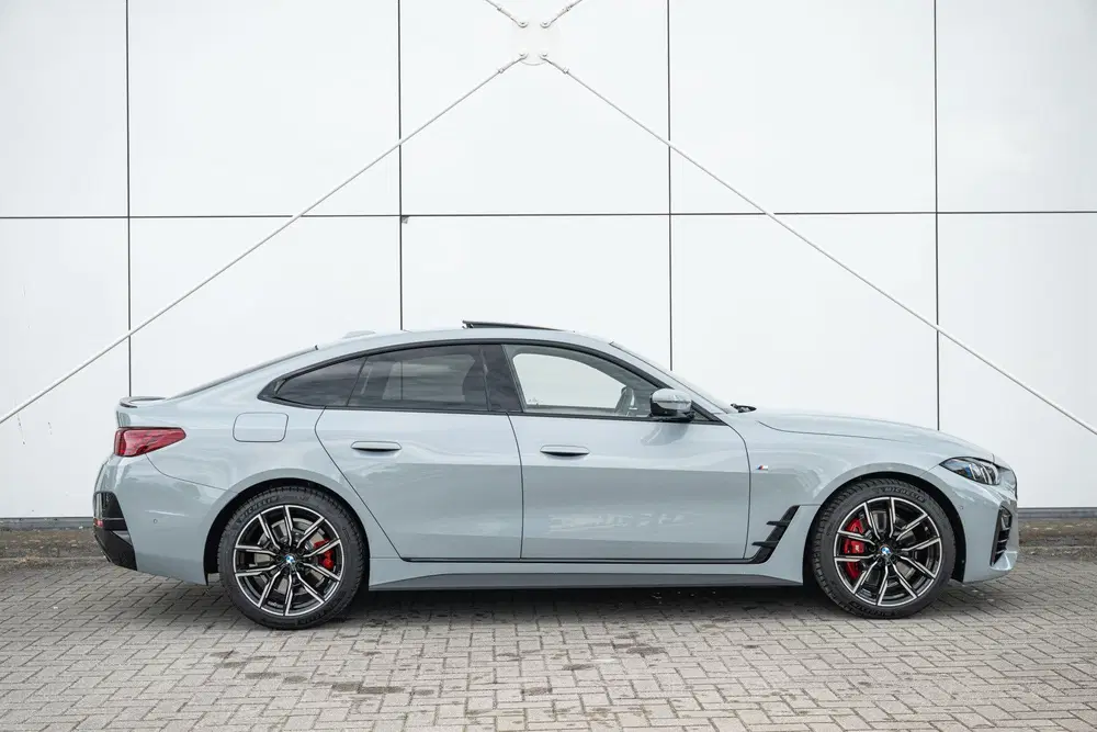 BMW 4-serie Coupé 420i High Executive M Sport Automaat uit 2026, foto 13