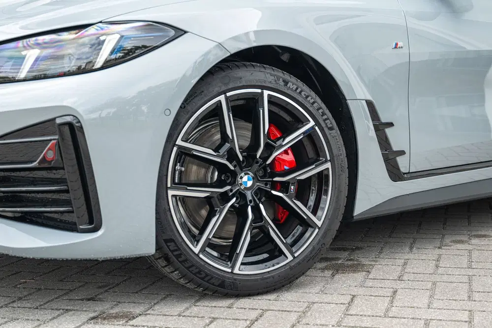 BMW 4-serie Coupé 420i High Executive M Sport Automaat uit 2026, foto 9