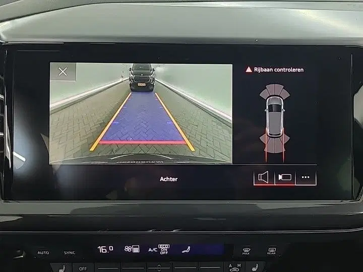 Audi Q4 e-tron 35 SOH 93% S-Line Competition PANO CAMERA uit 2021, foto 10