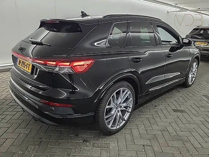 Audi Q4 e-tron 35 SOH 93% S-Line Competition PANO CAMERA uit 2021, foto 3