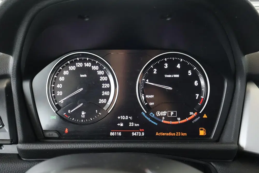 BMW 2-serie Active Tourer 218i uit 2021, foto 12