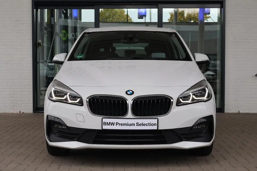 BMW 2-serie Active Tourer 218i uit 2021, foto 3