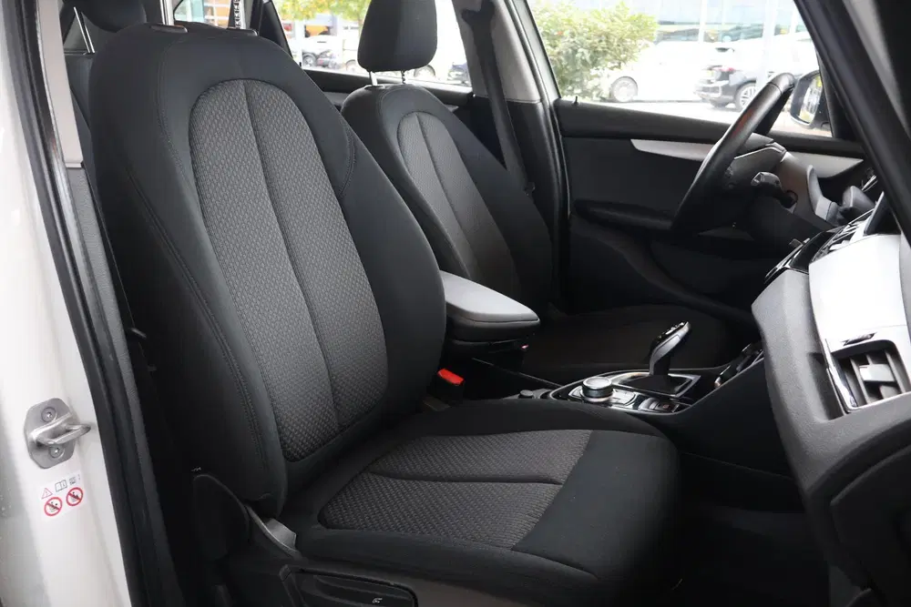 BMW 2-serie Active Tourer 218i uit 2021, foto 7