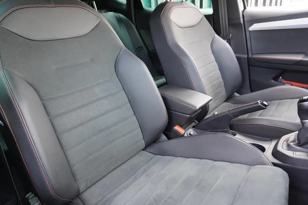 SEAT Ibiza 1.0 EcoTSI 95pk FR Business Intense uit 2023, foto 13