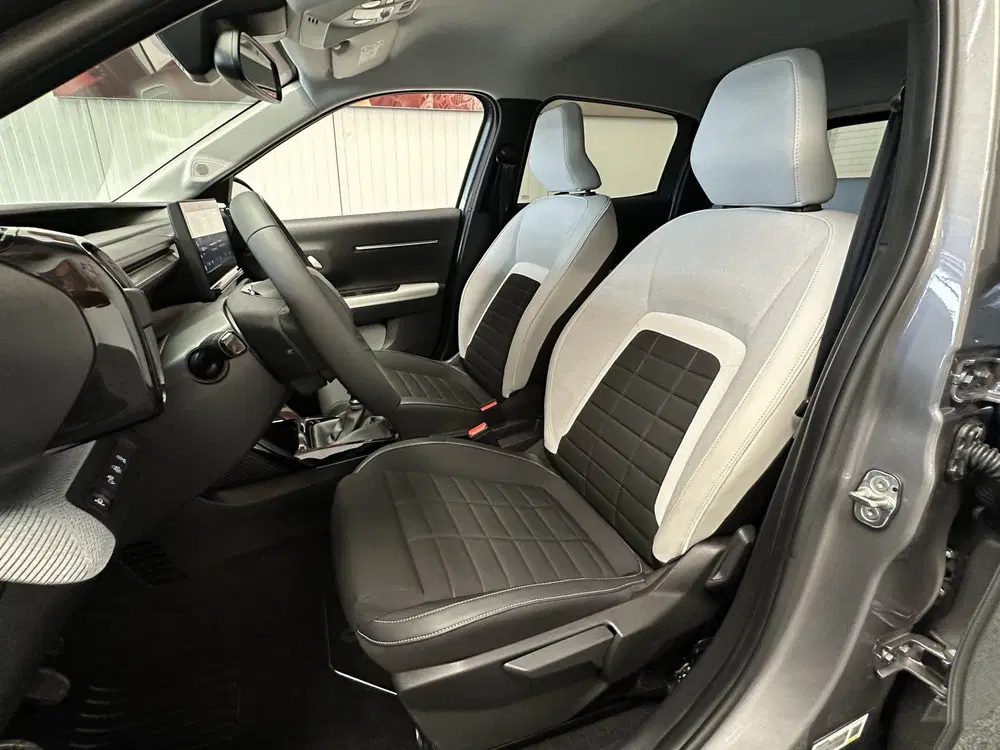 Citroën C3 1.2 TURBO 100PK MAX NIEUW MODEL 2025 NAVIG uit 2024, foto 15