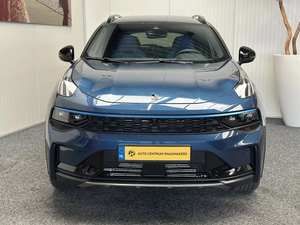 Lynk & Co 01 1.5 6.6kW MY 2023 ZWARTE HEMEL 360 CAMERA uit 2023, foto 3