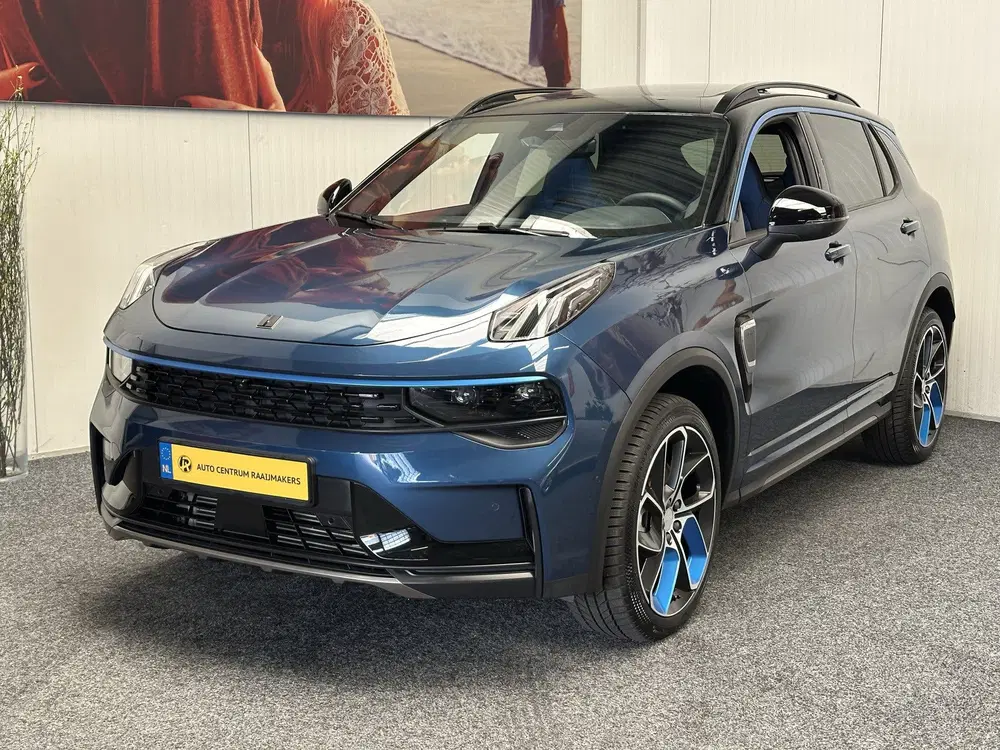 Lynk & Co 01 1.5 6.6kW MY 2023 ZWARTE HEMEL 360 CAMERA uit 2023, foto 4