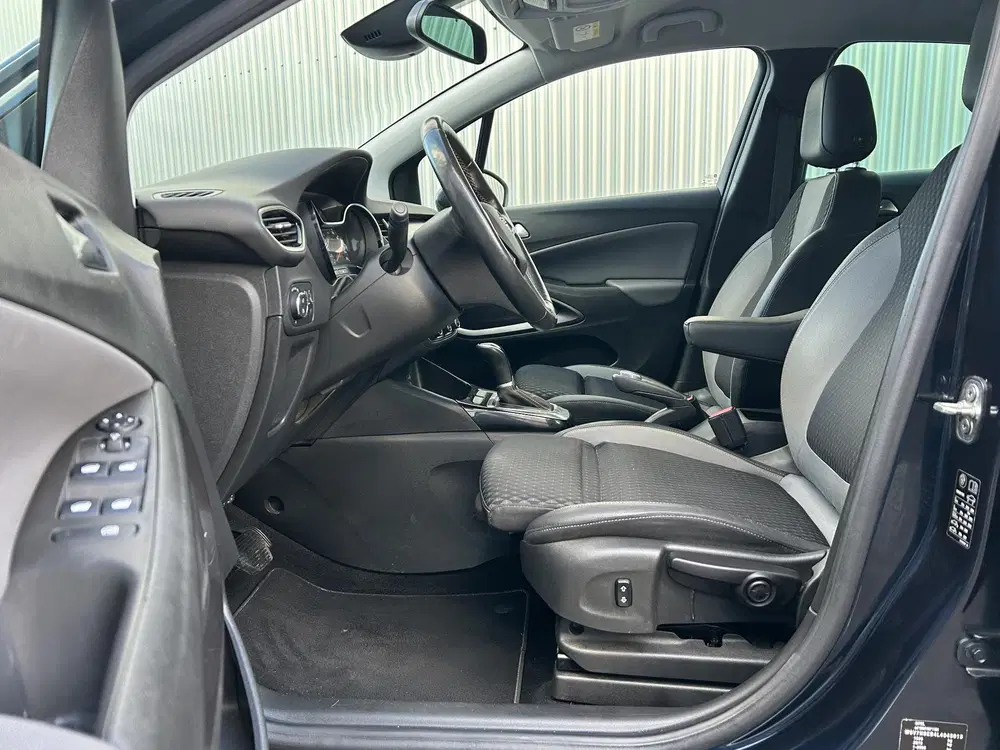 Opel Crossland 1.2 Turbo Innovation uit 2020, foto 12