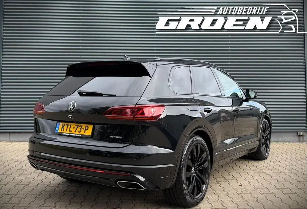 Volkswagen Touareg 3.0 TSi 4MOTION R-LINE PANO uit 2023, foto 9